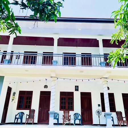 Geethani Tourist Home Polonnaruwa Dış mekan fotoğraf