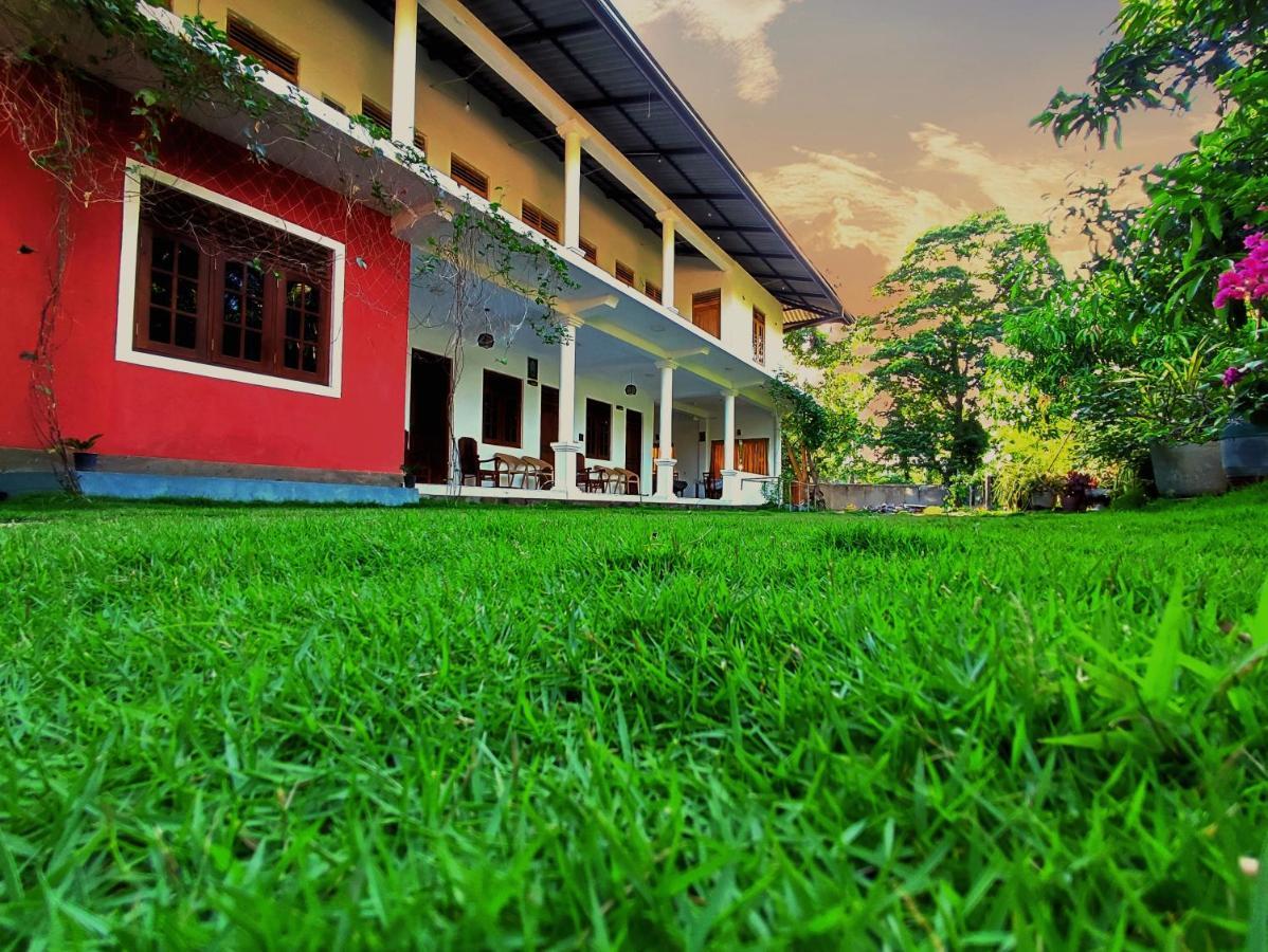 Geethani Tourist Home Polonnaruwa Dış mekan fotoğraf