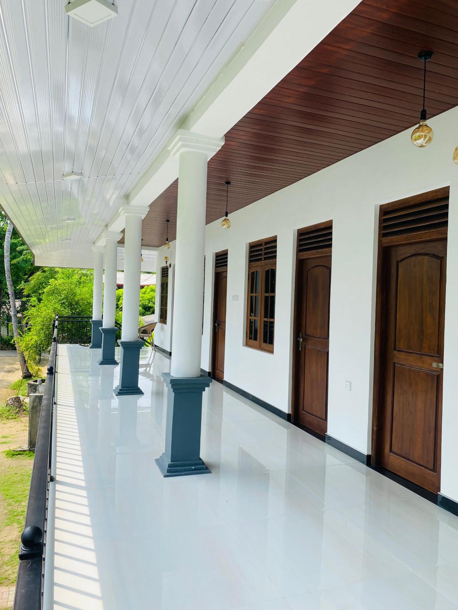 Geethani Tourist Home Polonnaruwa Dış mekan fotoğraf