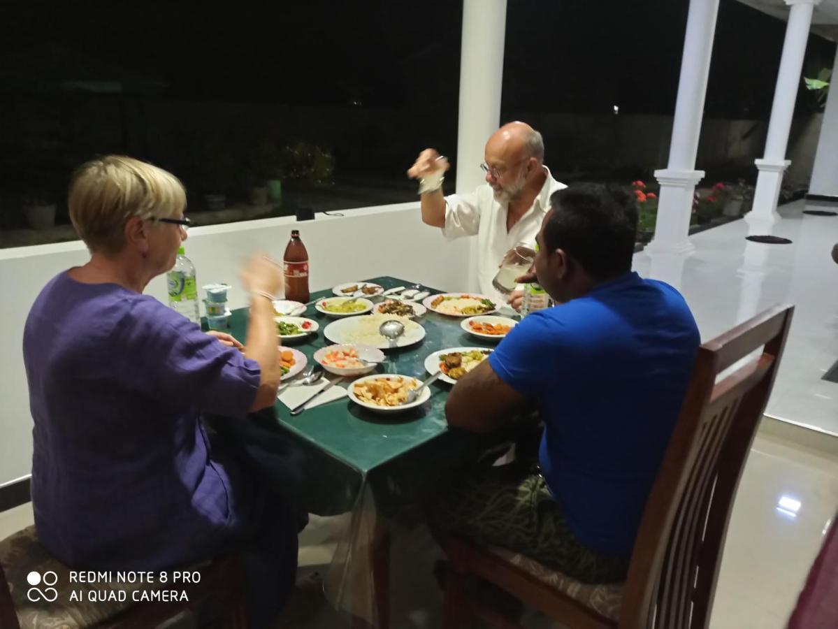 Geethani Tourist Home Polonnaruwa Dış mekan fotoğraf
